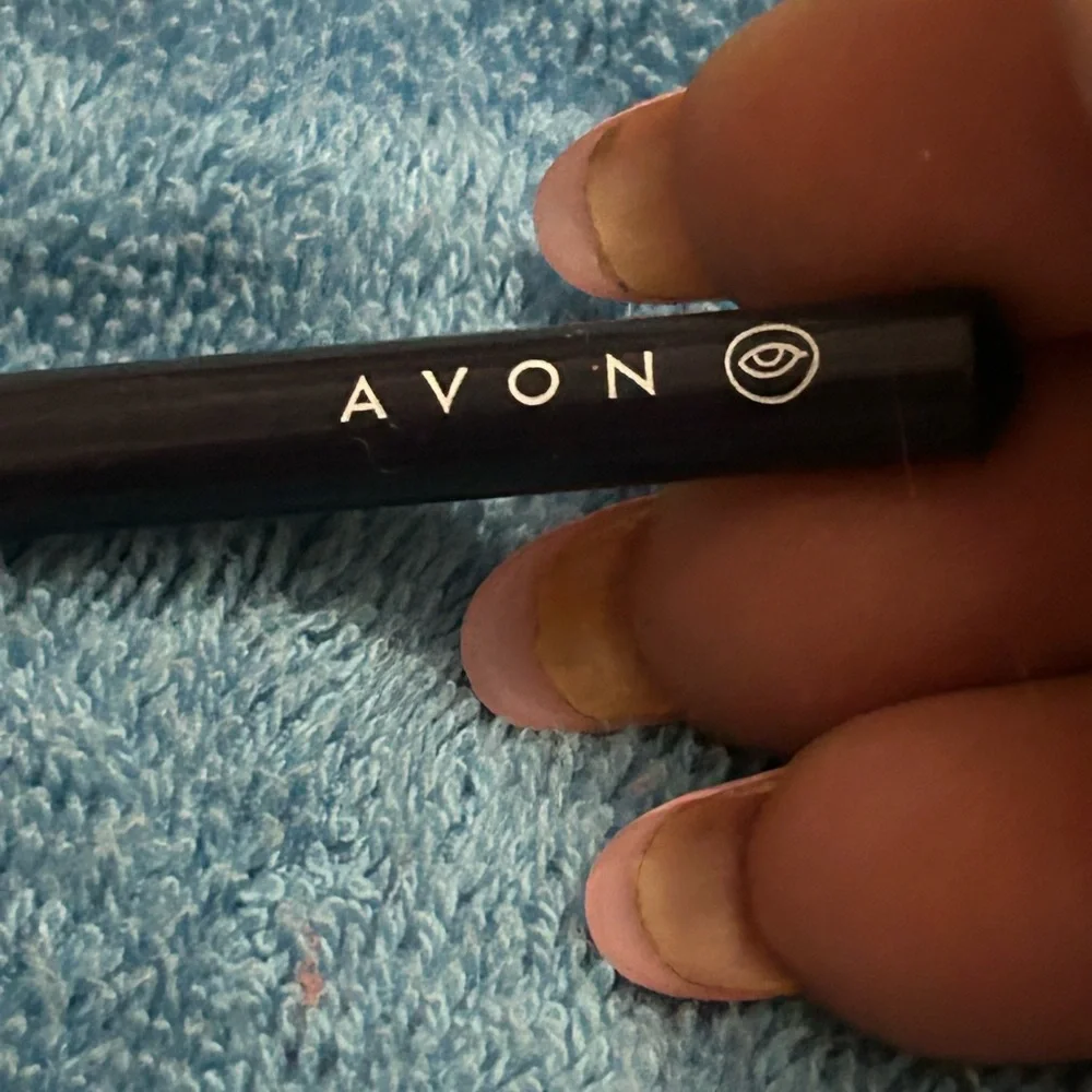 Avon Ultra Luxury Eyeliner. Black. New
